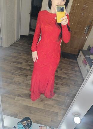 Красное платье в пол с открытой спиной и камнями5 фото