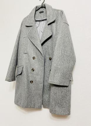 Женское серое фирменное пальто!2 фото