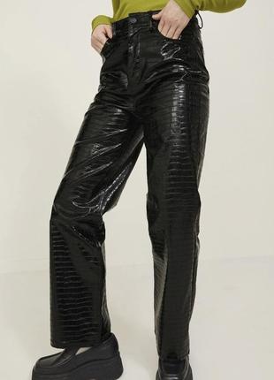 Лаковані штани з еко-шкіри jjxx, розмір s1 фото