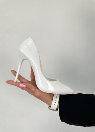 Женские туфли белые10 фото