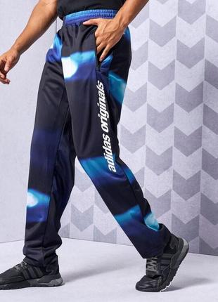 Чоловічі штани брюки  adidas graphics y2k track pants