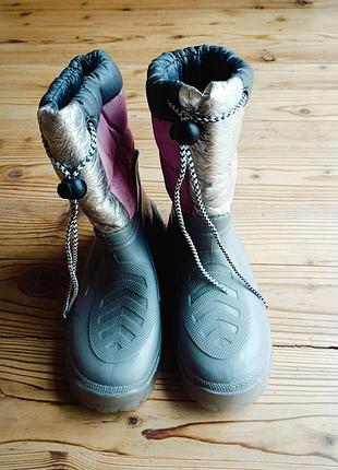 Резиновые утепленные итальянские сапоги 33