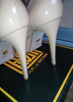 Туфли на шпильке со скрытой платформой2 фото