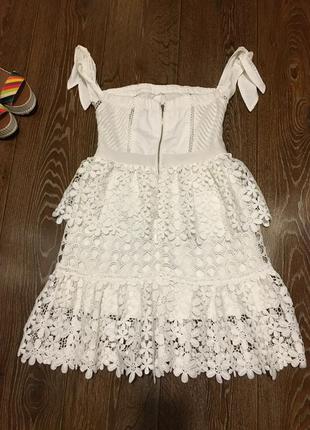 Неймовірно гарна сукня білосніжного кольору із зав'язками на плечах мереживо9 фото