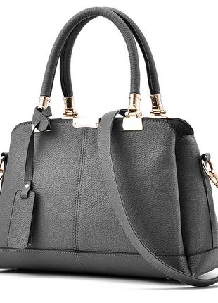Жіноча сумка на плече з брелоком, класична сумочка для жінок сірий