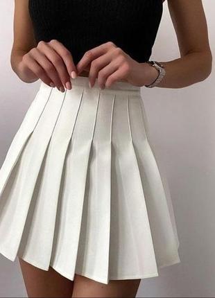 Біла юбка