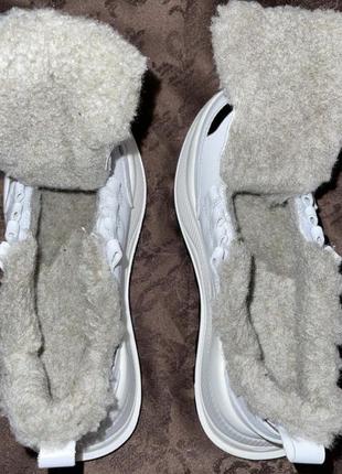 Стильні зимовi шкіряні білі кросівки на високiй  пiдошвi ! 38 розмір7 фото