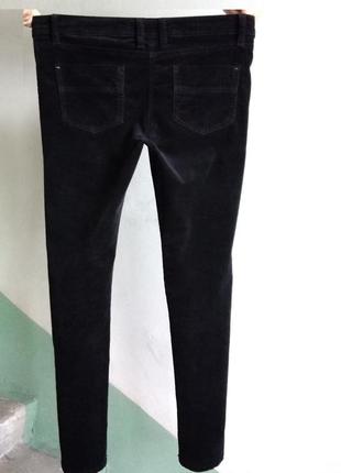 Р 14 / 48-50 стильные базовые черные джинсы штаны брюки микро вельвет скинни узкие next2 фото