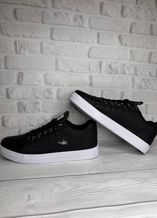 Кросівки lacoste