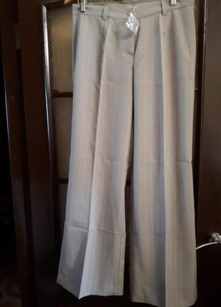 Брюки в полоску