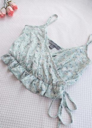 Кроп топ с запахом в винтажном стиле с рюшами primark xs