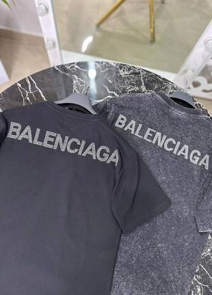 Новинка! крутая брендовая женская футболка в стиле balenciaga6 фото