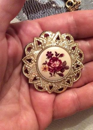Вінтажна брошка