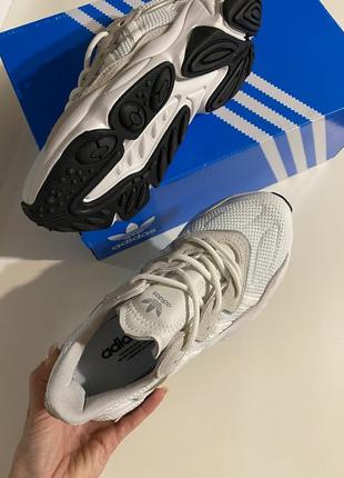 Кроссовки adidas ozweego4 фото