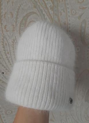 Теплая зимняя шапка из ангоры4 фото