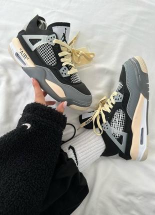 Жіночі кросівки найк nike air jordan retro 4 x off white “black / beige” premium4 фото