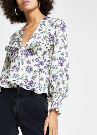 Блуза с цветочным принтом