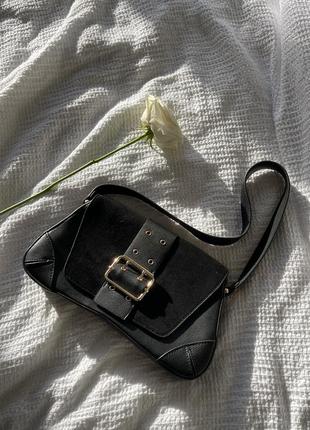 Сумка багет на плечо черная сумочка