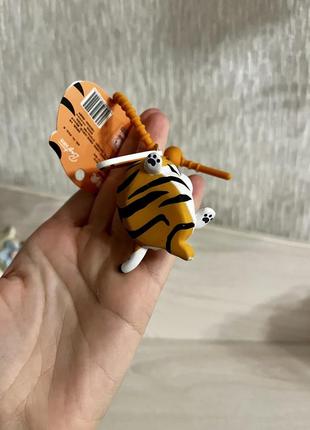 Брелок игрушка тигрик тигр корейский брелок аксессуар новый2 фото