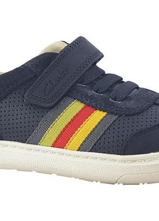 Р.30 clarks шкіряні кросівки оригінал