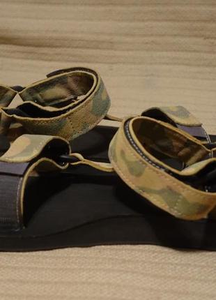 Легкие замшевые сандалии камуфляжной расцветки teva original universal 43 р.4 фото
