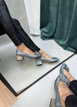 Туфлі з натуральної італійської шкіри та замші жіночі на підборах9 фото