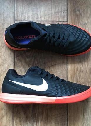 Професійні футзалки nike magistax finale ii ic lunargato3 фото