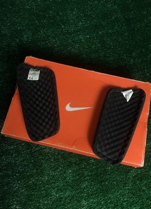 Щитки nike/футбол
