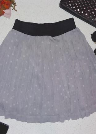Милая юбка серого цвета в горошек, бренда topshop1 фото
