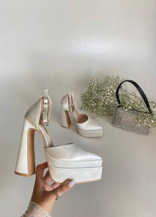 Туфельки туфлі атласні стильні білі атласні туфлі туфлі на підборах весільні туфлі...
