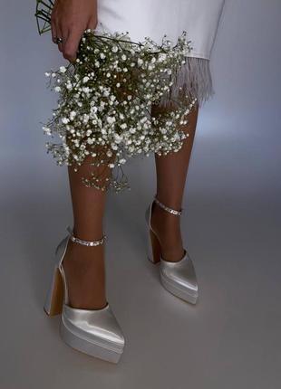 Туфельки туфлі атласні стильні білі атласні туфлі туфлі на підборах весільні туфлі...