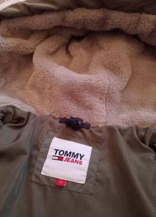 Куртка женская tommy hilfiger tommy jeans рр l6 фото