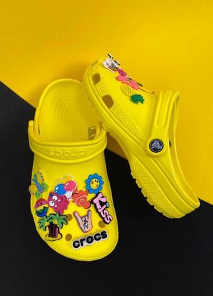 Crocs classic yellow яркие и стильные кроксы сабо