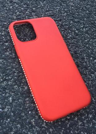 Червоний м'який чохол з камінням сваровські для iphone 11pro