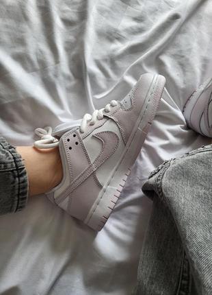 Nike sb dunk low pink