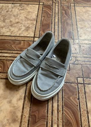 Мокасини