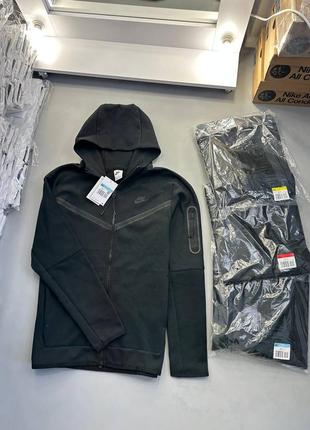 Nike tech fleece