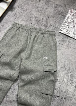 Спортивні штани від найк nike cargo sweatpants4 фото