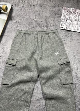 Спортивні штани від найк nike cargo sweatpants5 фото