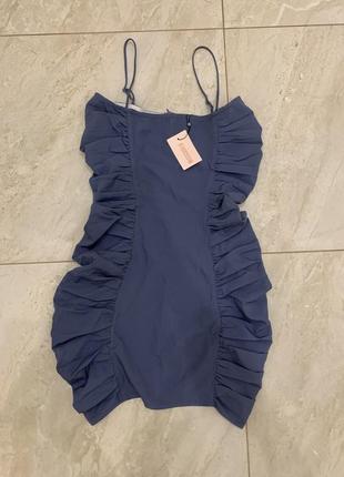 Синє плаття missguided із рюшами