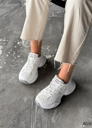 Белые кожаные резиновые кроссовки с сеткой в сетку на толстой грубой подошве платформе8 фото