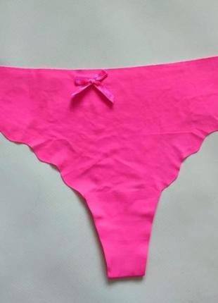 Бесшовные трусики стринги розовые фуксия трусы женские расовые яркие барби barbie без шов