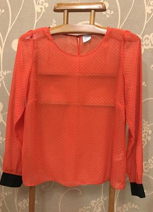 Дуже красива та стильна брендова блузка в горошок.