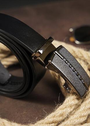 Чоловічий ремінь з матовою пряжкою автомат