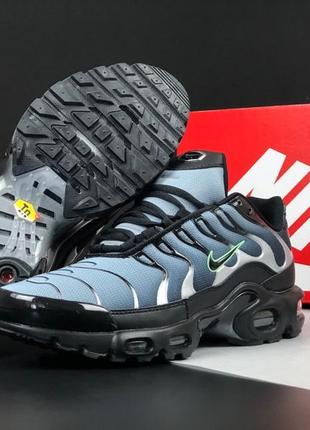 Кросівки чорні з блакитним найк чоловічі nike air max plus tn  чорні з блакитним4 фото