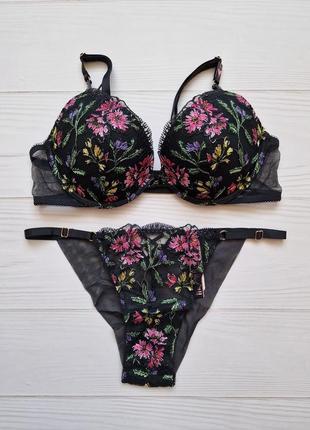 Роскошный комплект белья с вышивкой victoria's secret оригинал