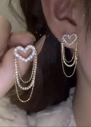 Стильні трендові підвіски серця з ланцюжками