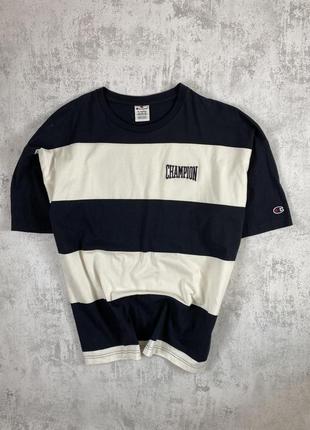 Champion oversize stripes: бело-синяя полоска и стильная вышивка