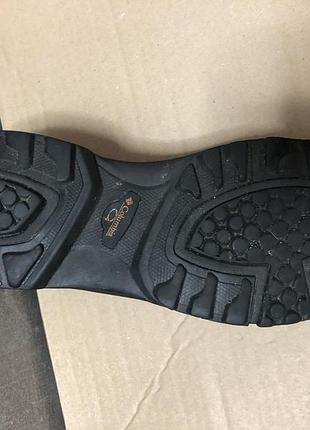 Columbia 8