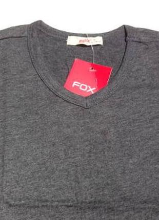 Fox. серая футболка с вырезом мысиком на 4 - 6 лет.2 фото
